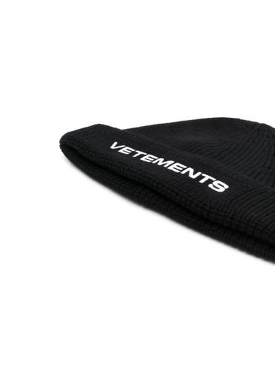 VETEMENTS logo-embroidered merino beanie outlook