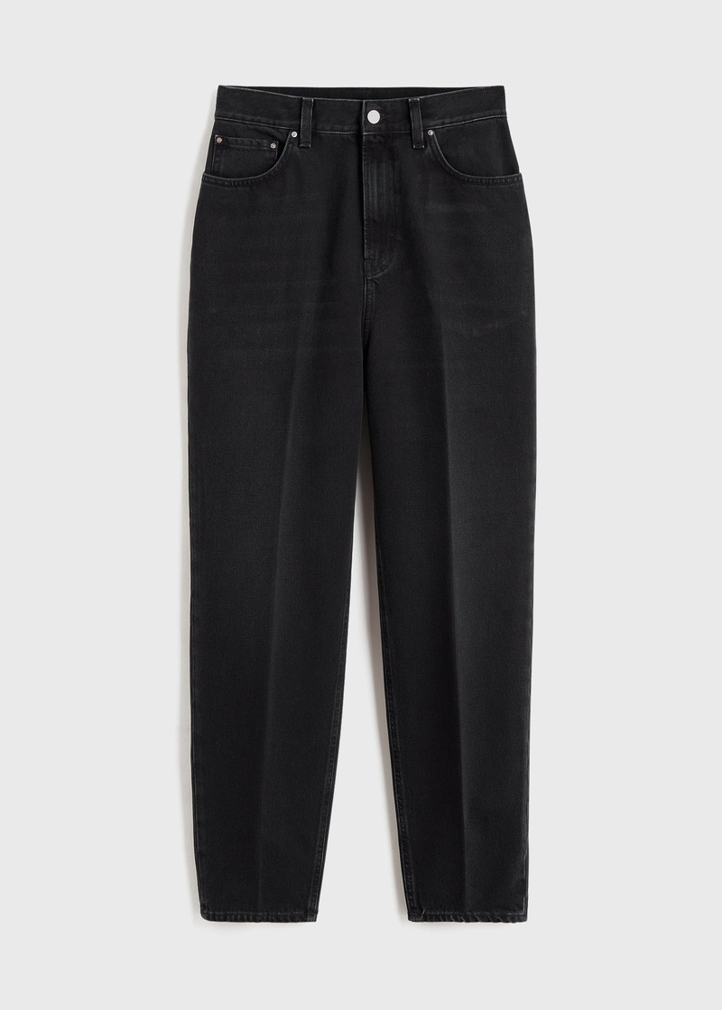 Tapered leg denim faded black 1