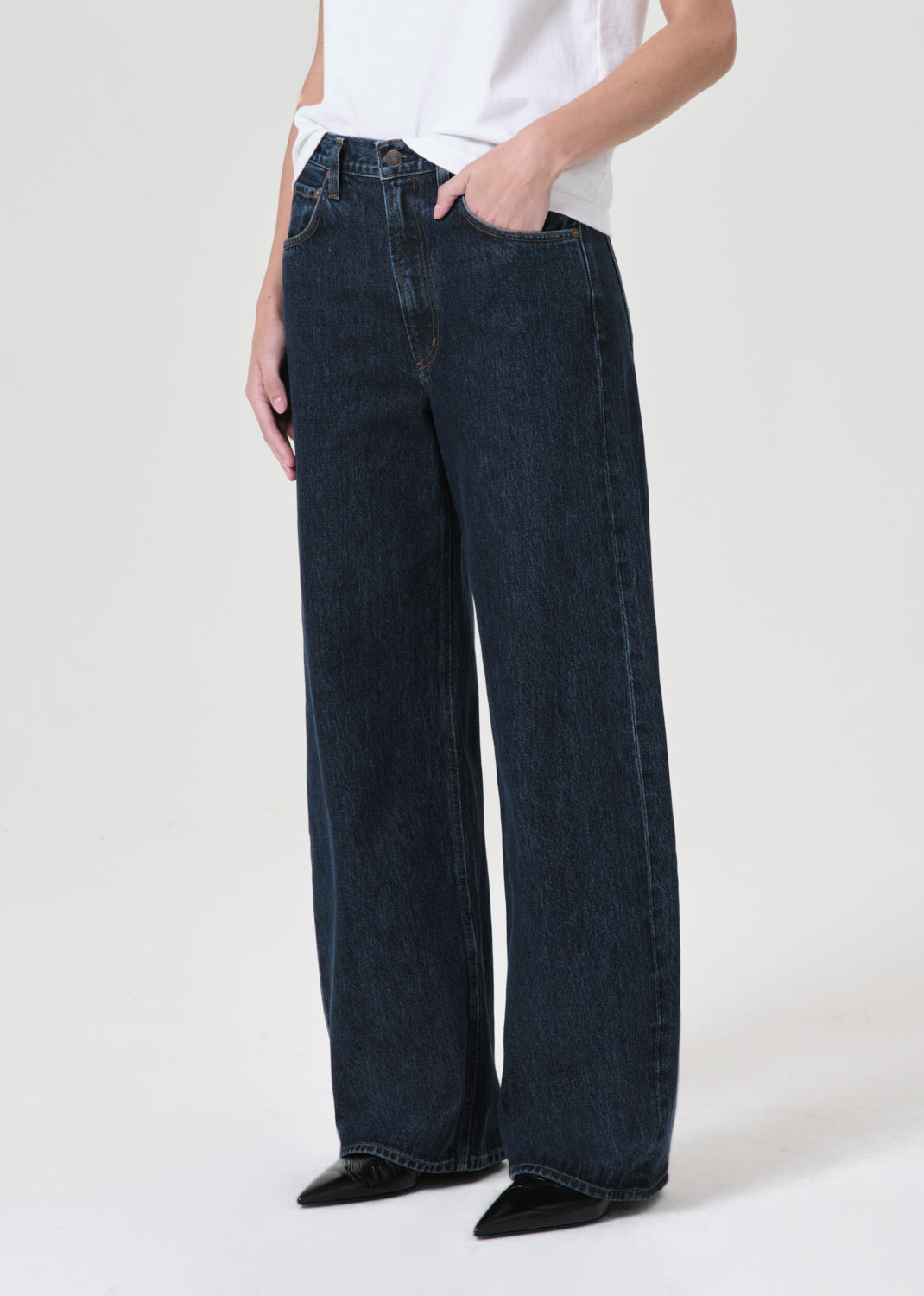 LOW CURVE JEAN IN PENDULUM - 6