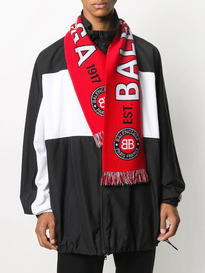 BALENCIAGA soccer knitted scarf outlook