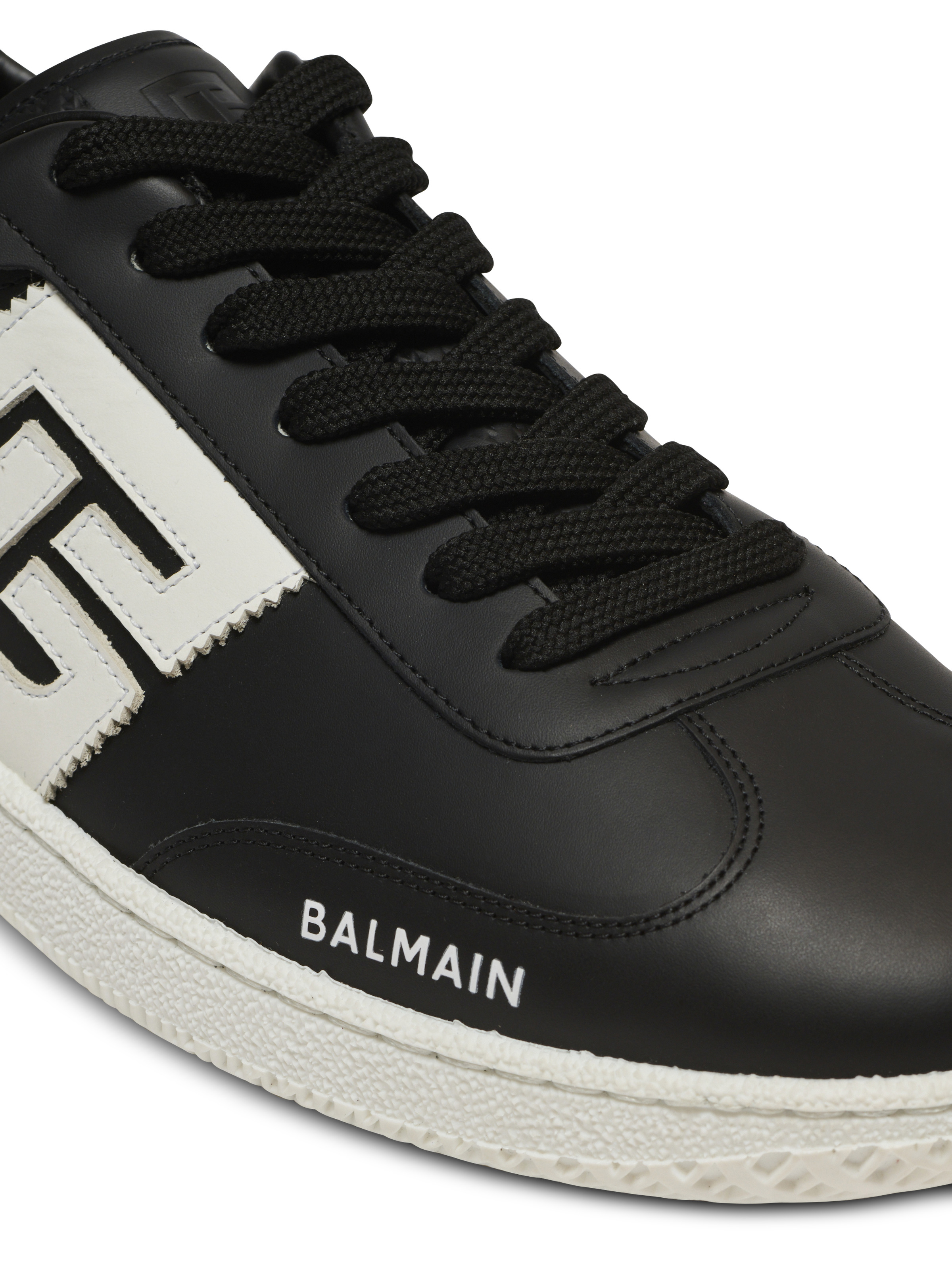 Calfskin Balmain Swan trainers - 7