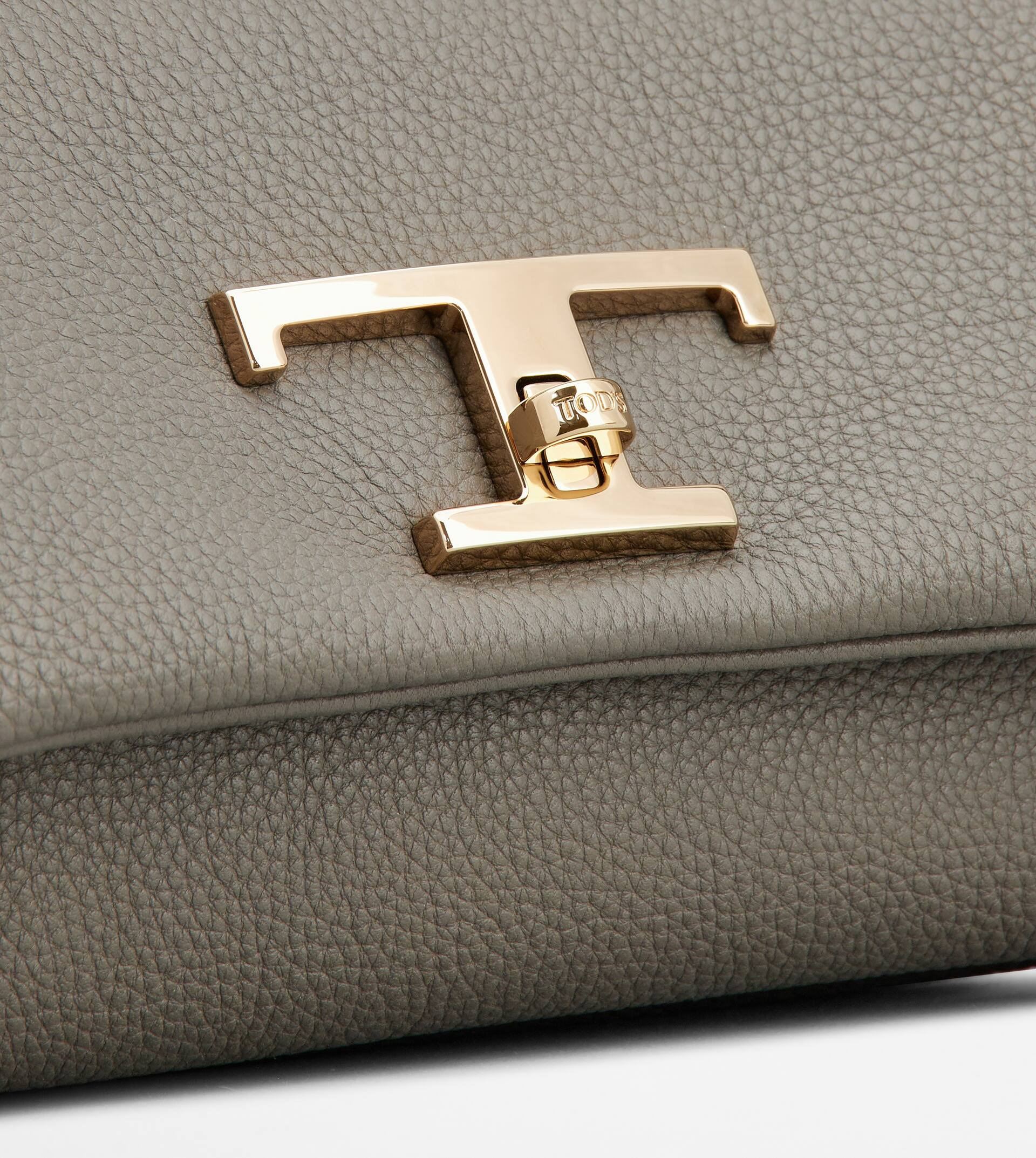 T TIMELESS FLAP BAG IN LEATHER MICRO - GREY - 5