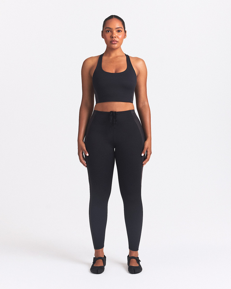 NikeSKIMS Matte Shine Mix Women's 26" Leggings 1