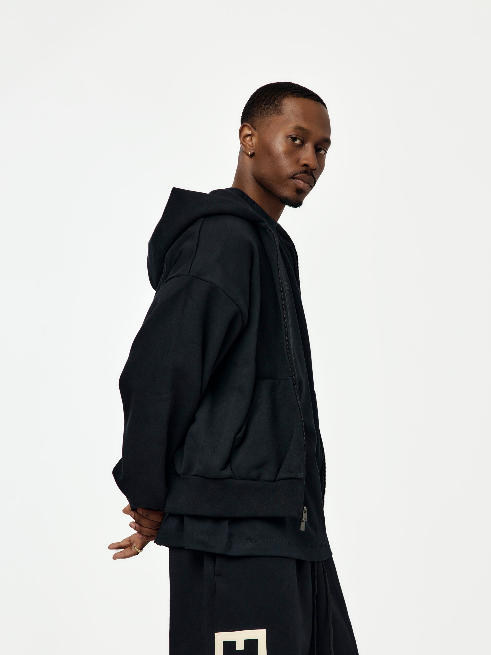 CLASSIC FIT FLEECE ZIP UP (JET BLACK) - 2