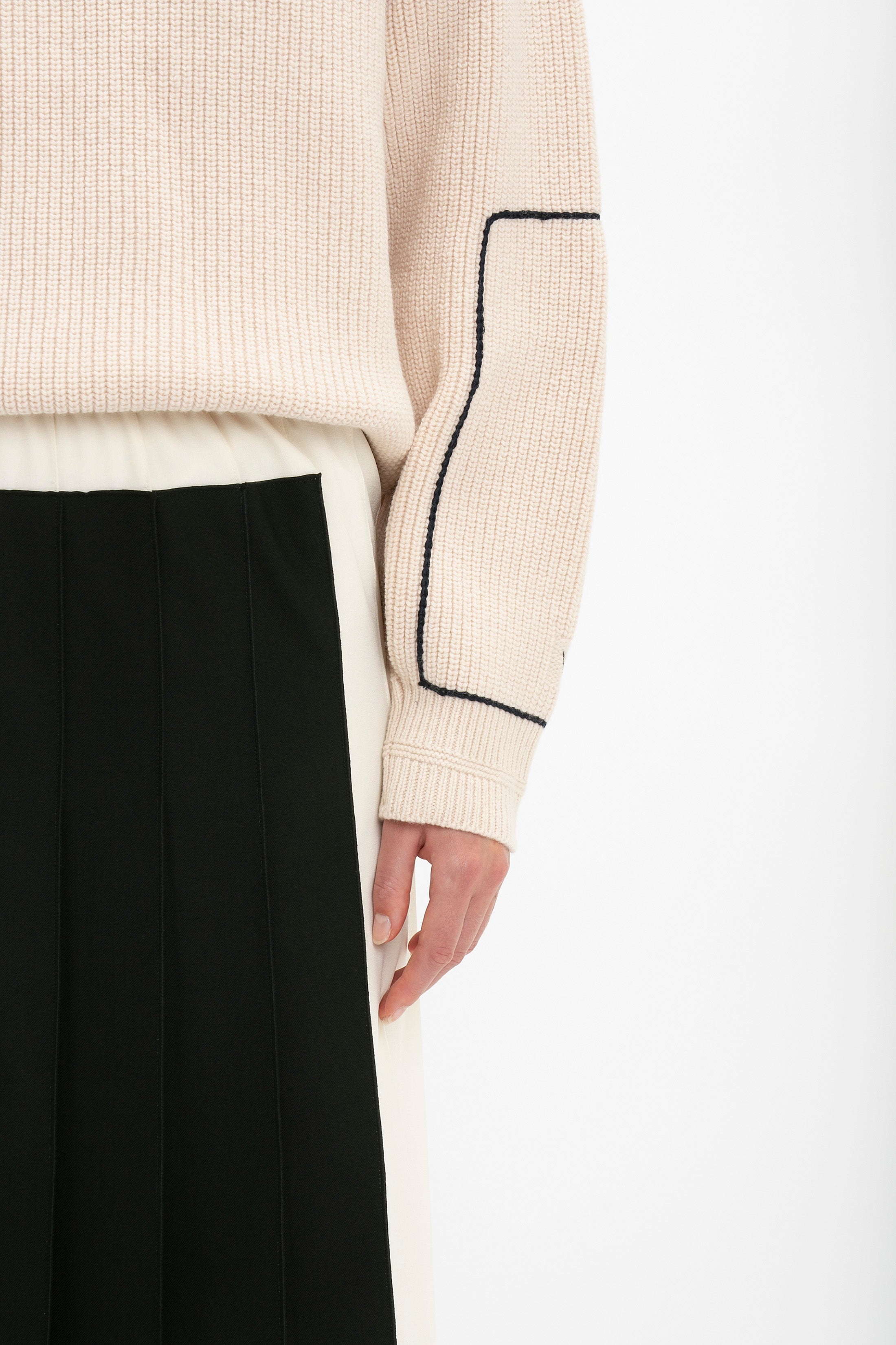 Pleated Panel Detail Skirt In Vanilla - 7