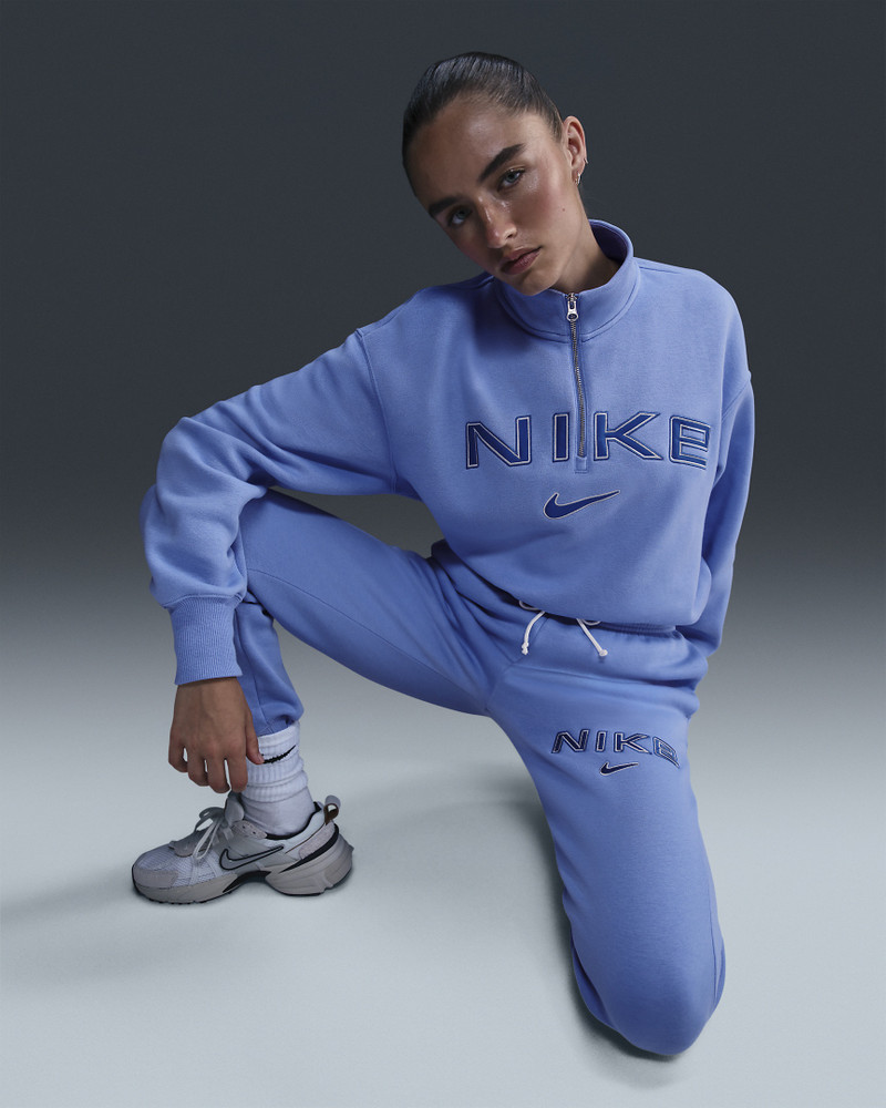 Nike Sportswear Phoenix Fleece Women's Oversized 1/4-Zip Logo Top 3
