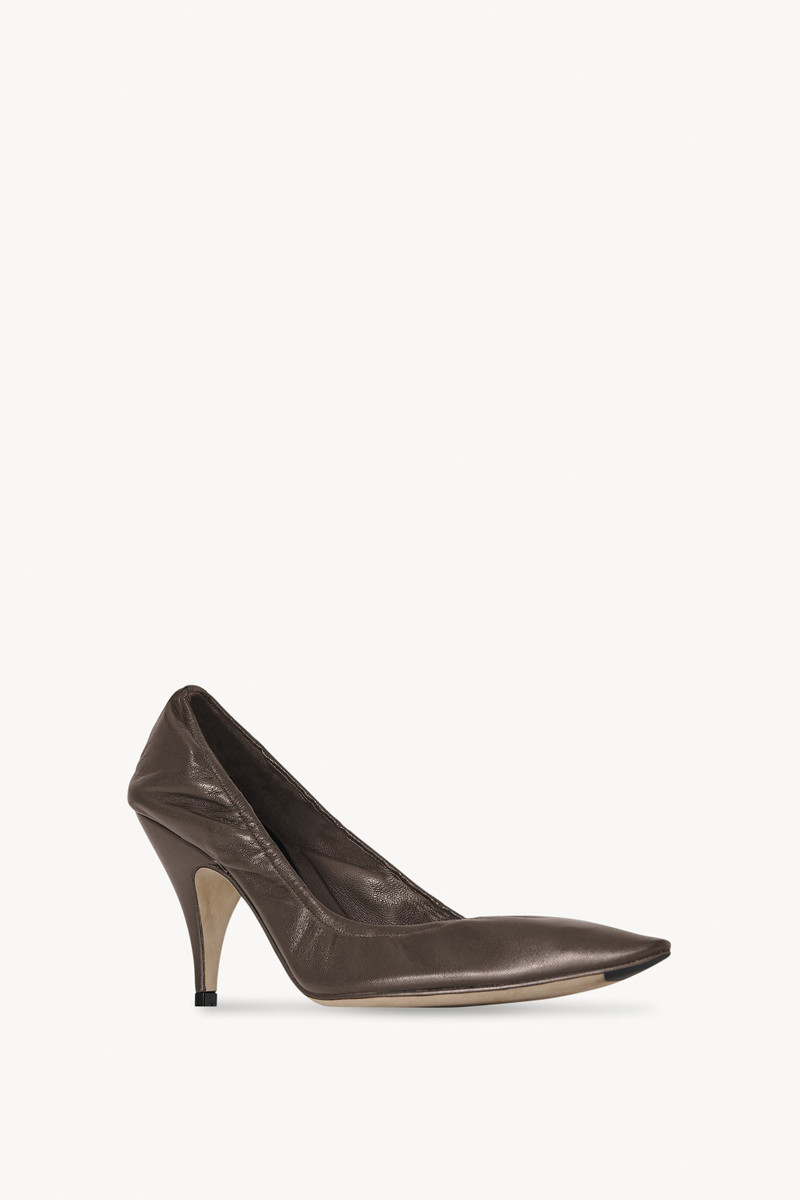 The Row Liisa Pump in Leather outlook