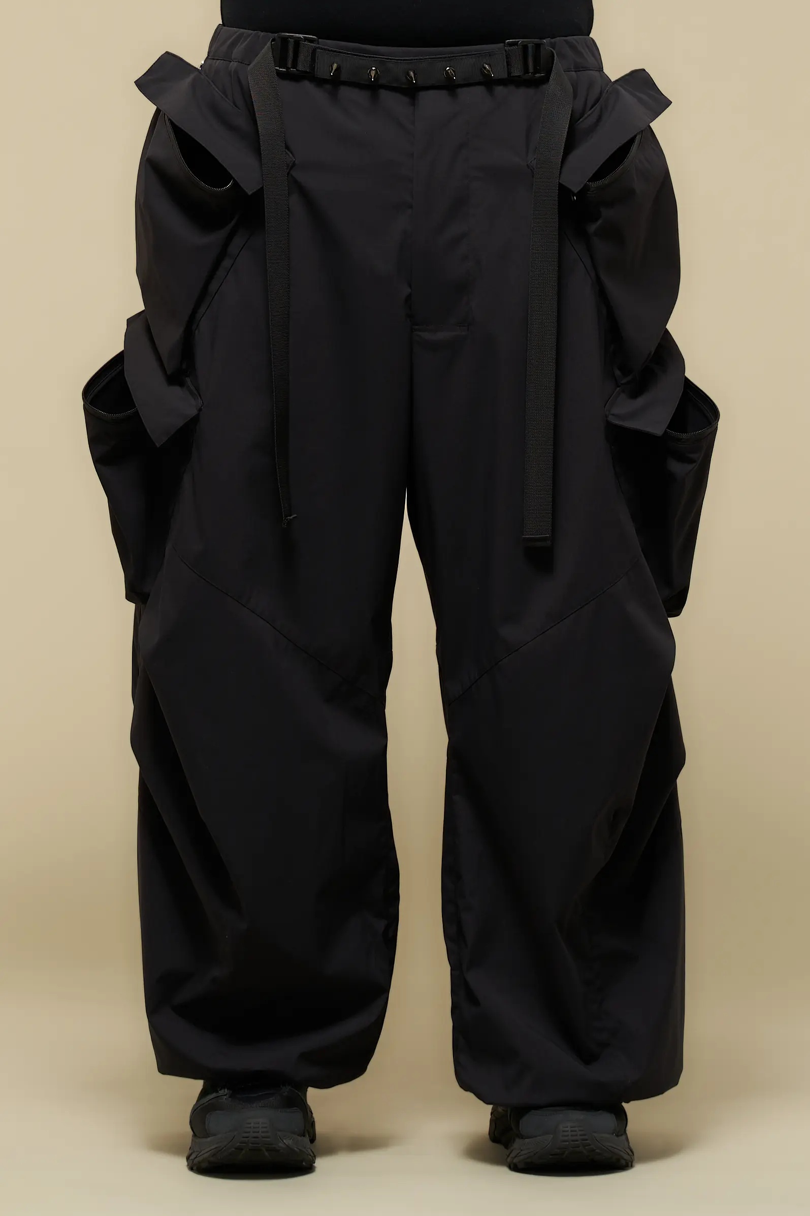 P56A-E Encapsulated Nylon Double Cargo Trouser Black - 3