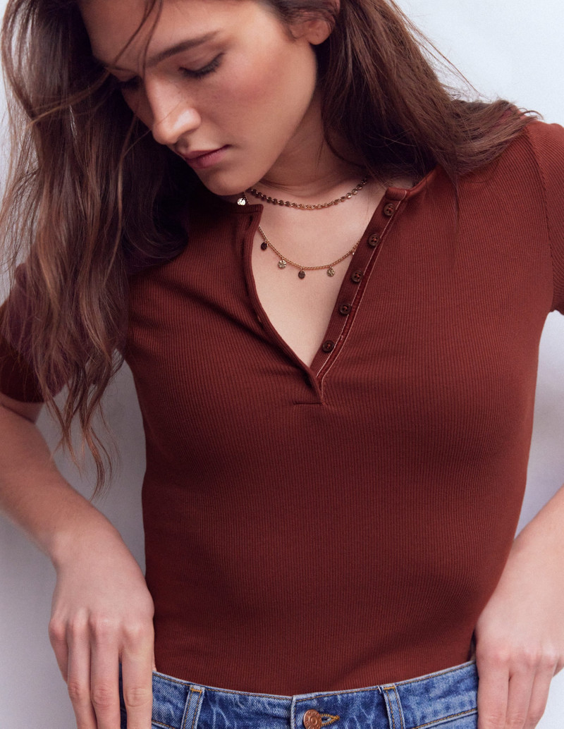 Short Sleeve Rib Henley-Roasted Brown 3