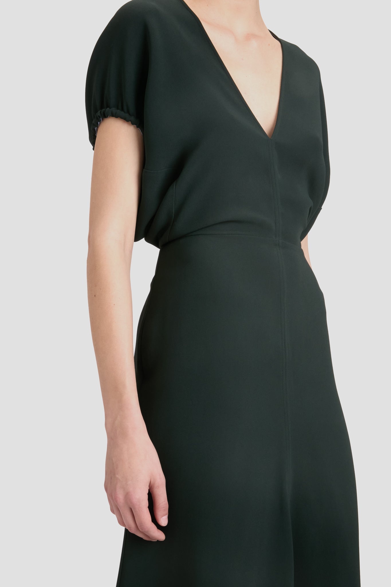 Blouson Detail Midi Dress In Dark Pine - 4