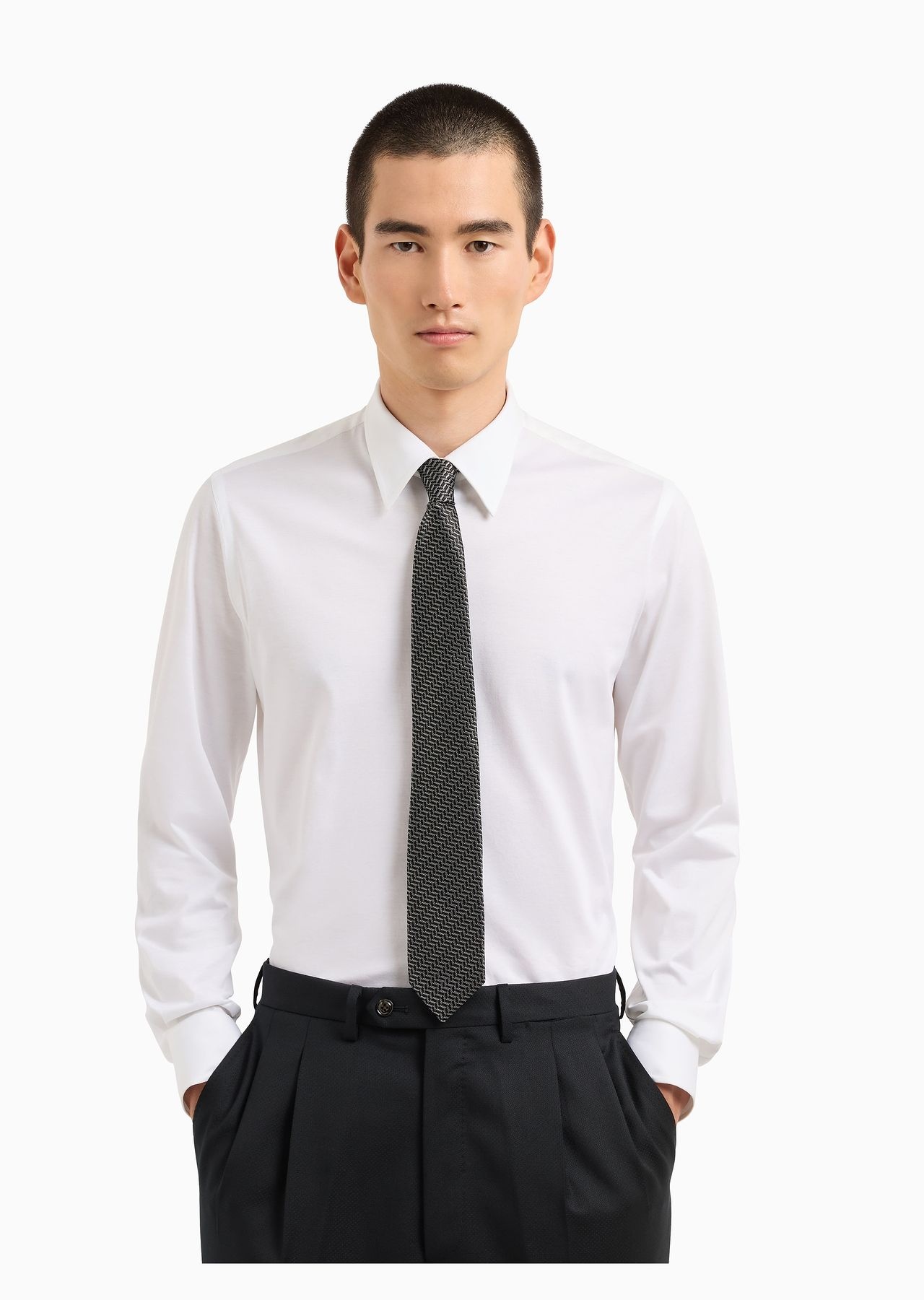 Silk tie with jacquard chevron motif - 3