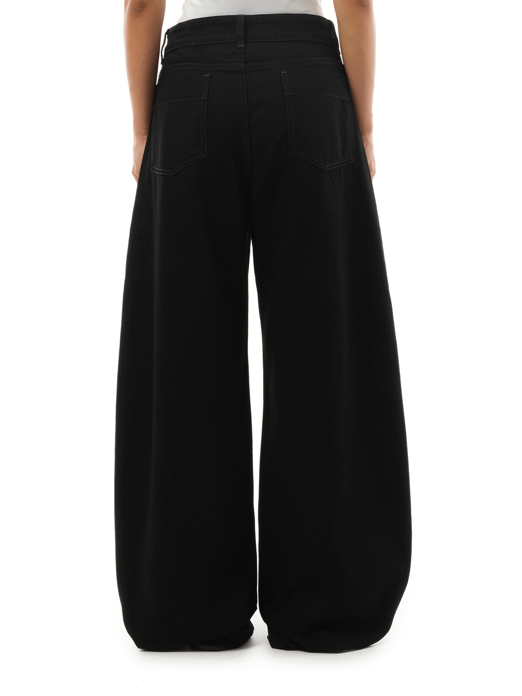 High Waisted Curved Denim Pants in Black - 6