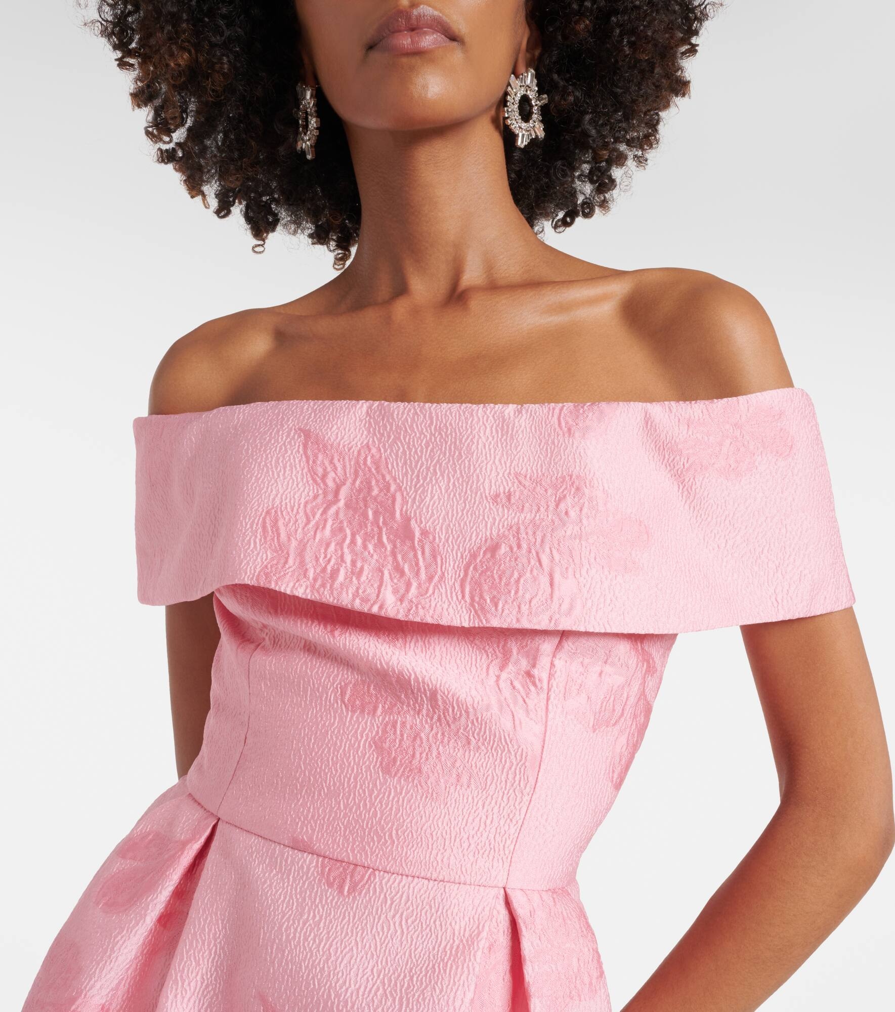 Off-shoulder gown - 4