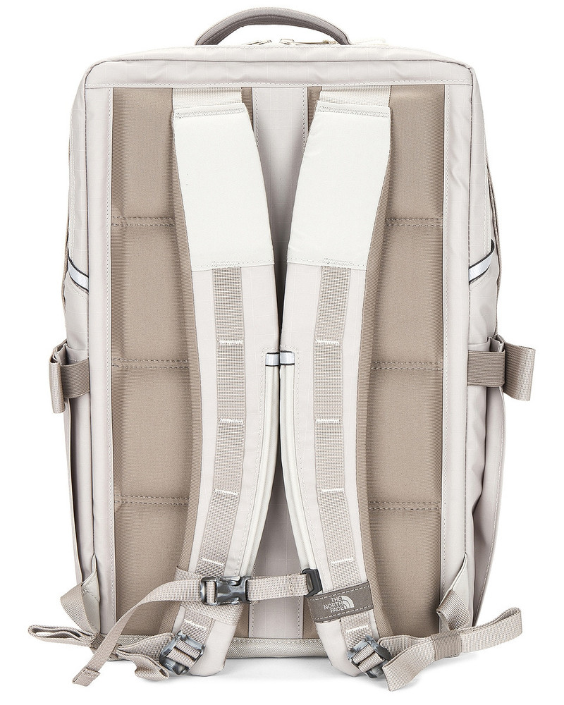 The North Face Base Camp Voyager Daypack outlook