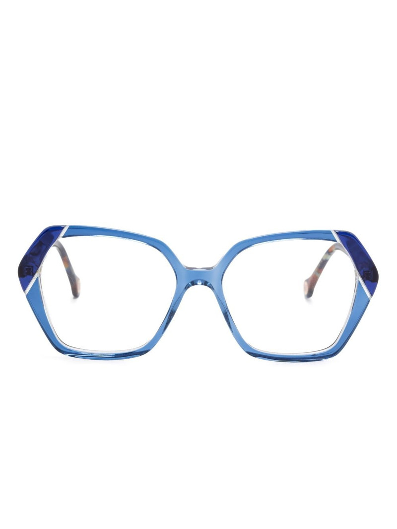 Her 0291 glasses 1