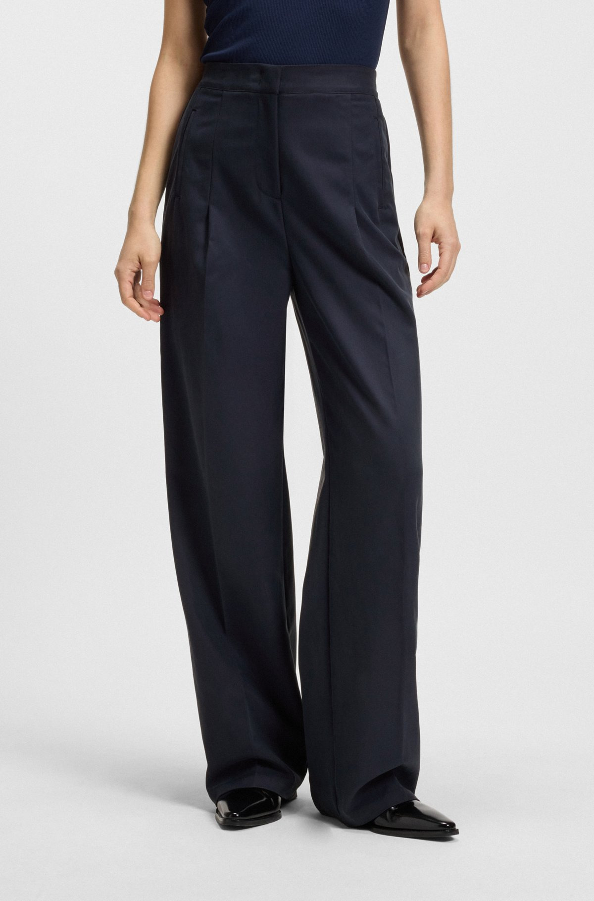 FORMAL TROUSERS WITH PLEAT DETAILS - 2
