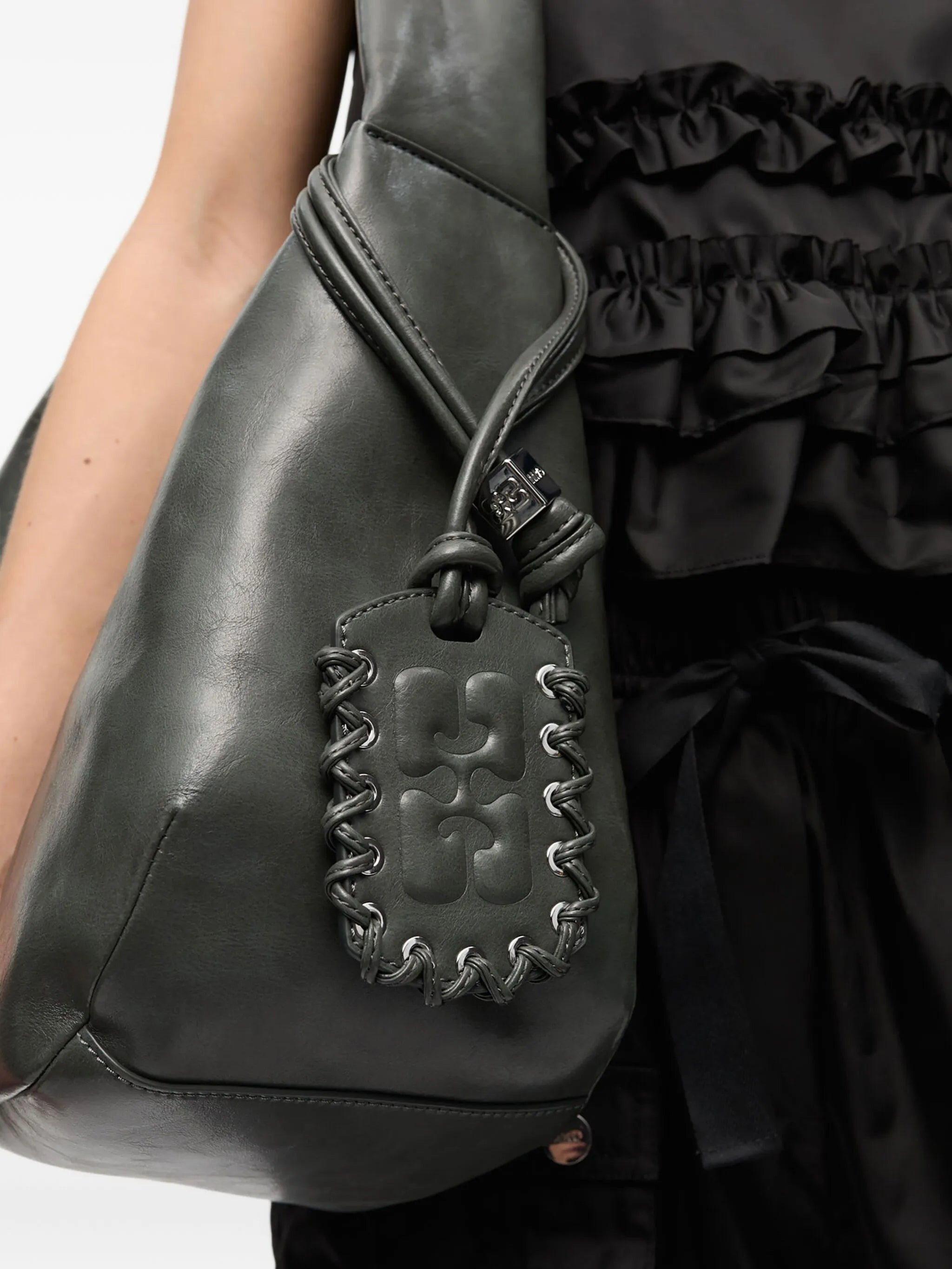 Logo-tag Leather Shoulder Bag - 2