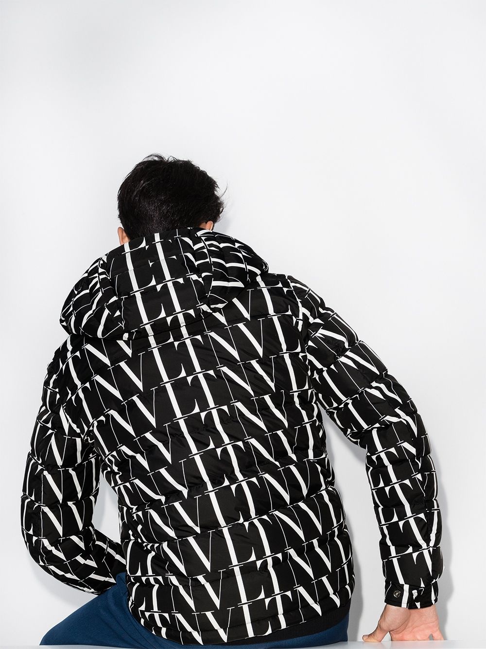 hooded logo-print down jacket - 3