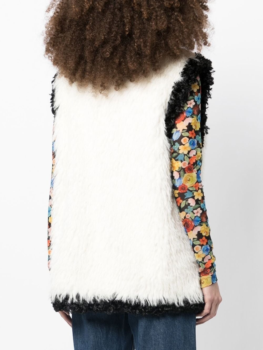contrast-trim faux-fur gilet - 4