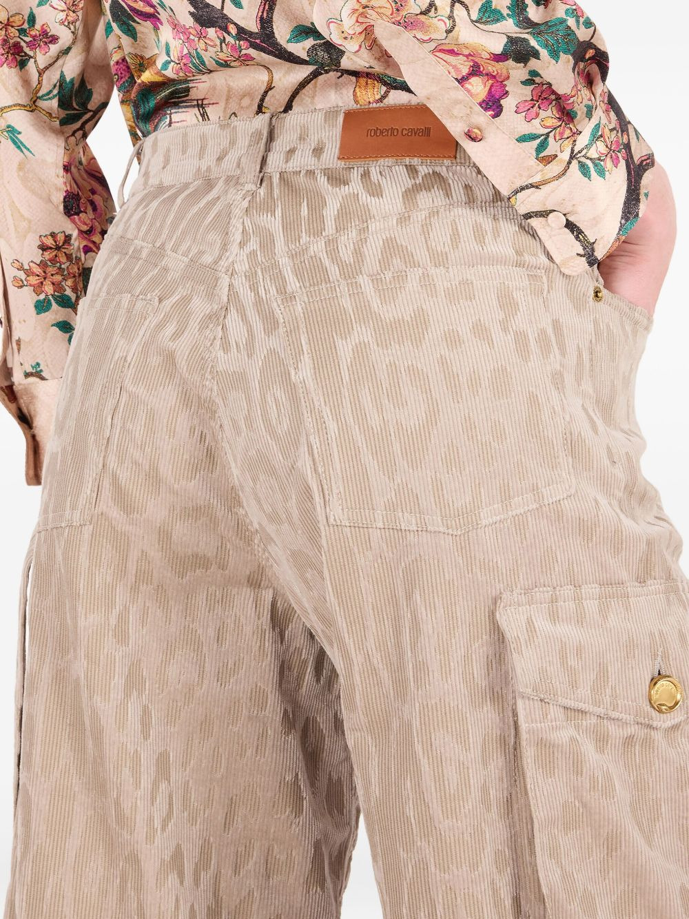 jaguar-print cargo pants - 5