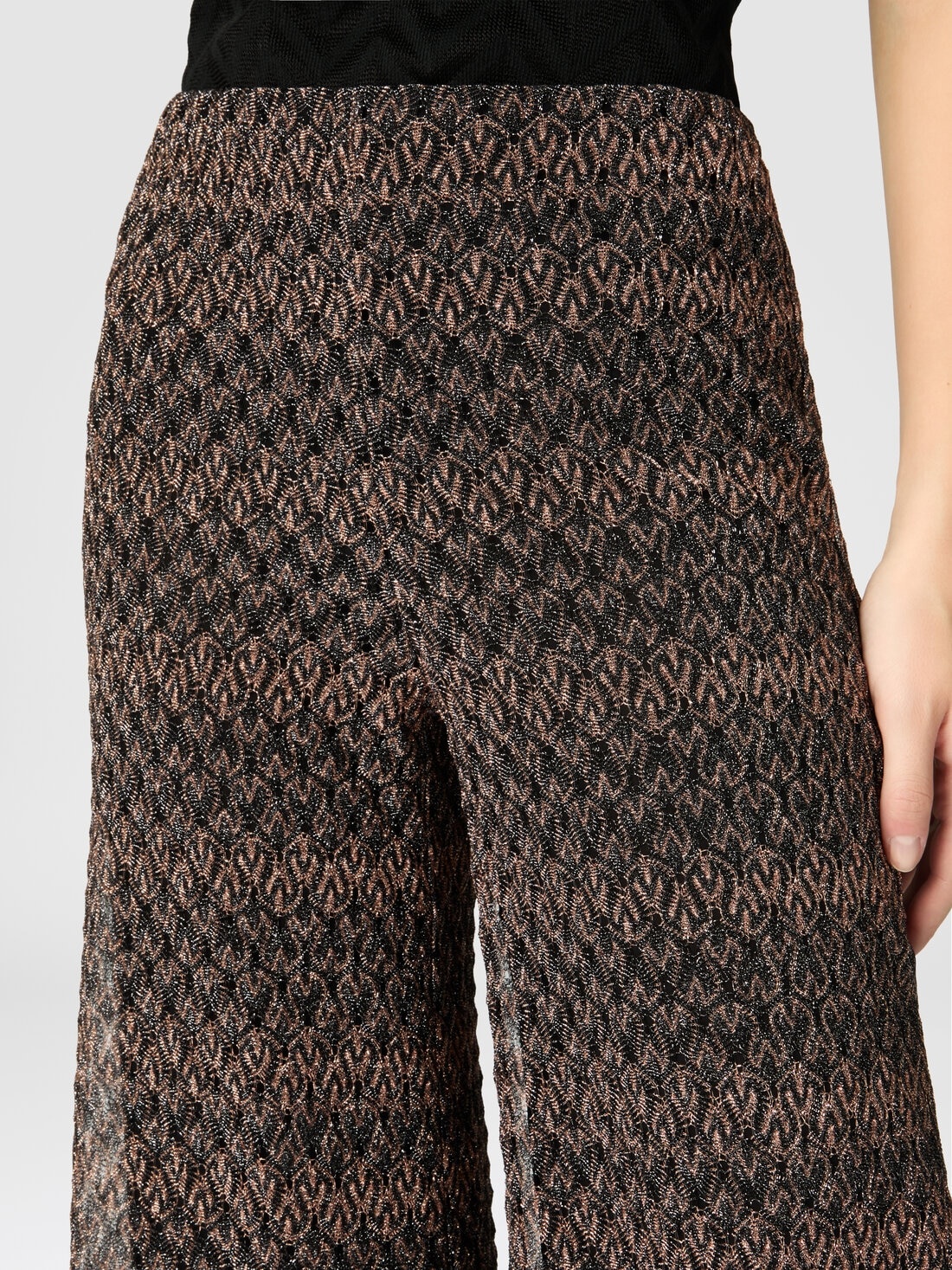 Palazzo-pants with lamé lace motif - 5