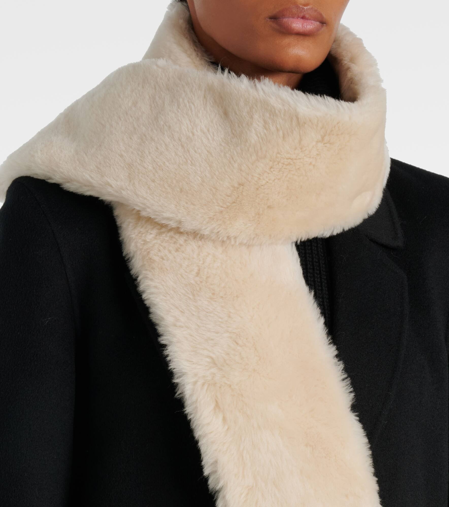 Shearling scarf - 2