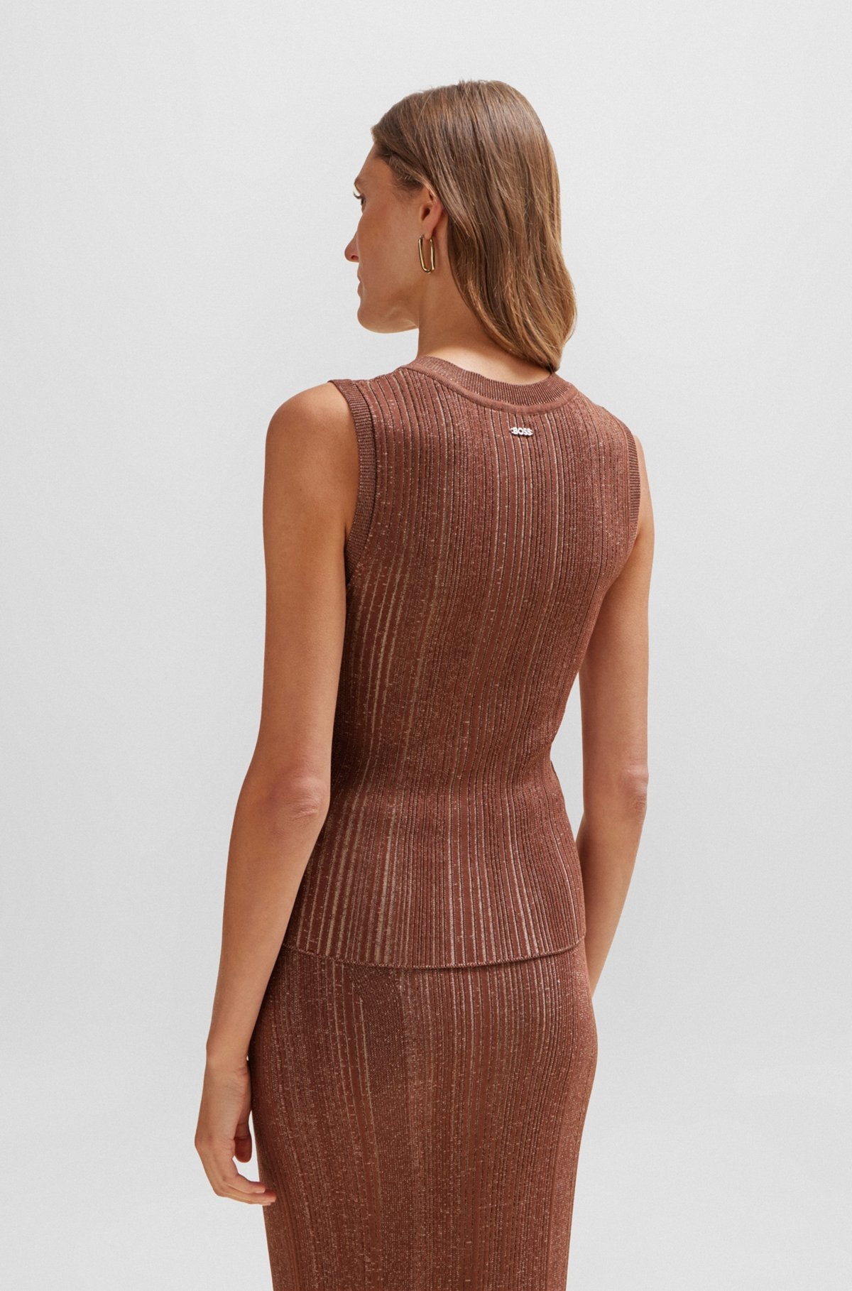 SLEEVELESS KNITTED TOP WITH RIBBED STRUCTURE - 4