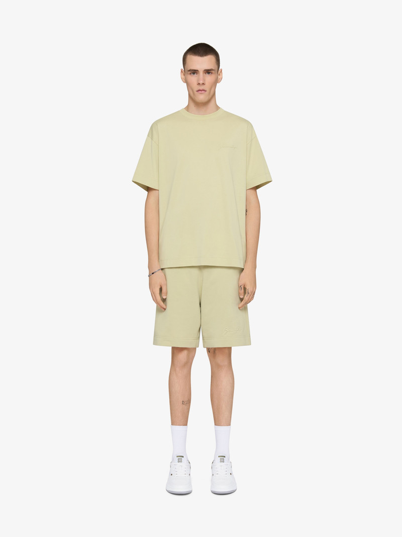 Givenchy T-SHIRT IN COTTON WITH GIVENCHY SIGNATURE outlook