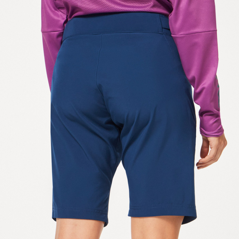 W Factory Pilot  Lite  Short 5