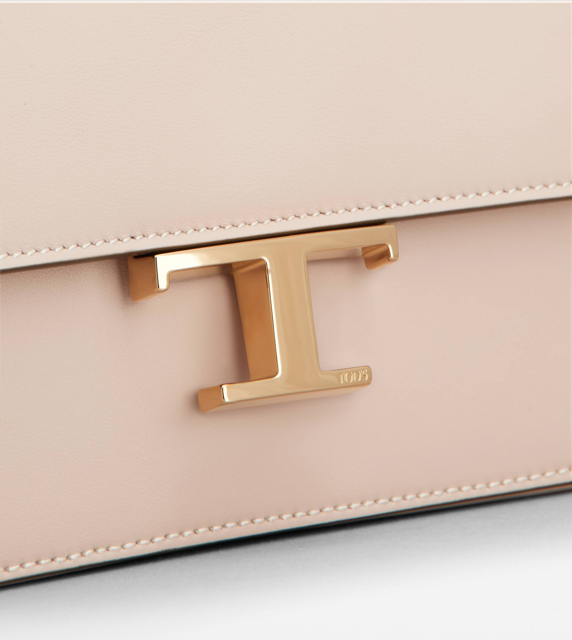 T TIMELESS FLAP BAG IN LEATHER MICRO - PINK - 4