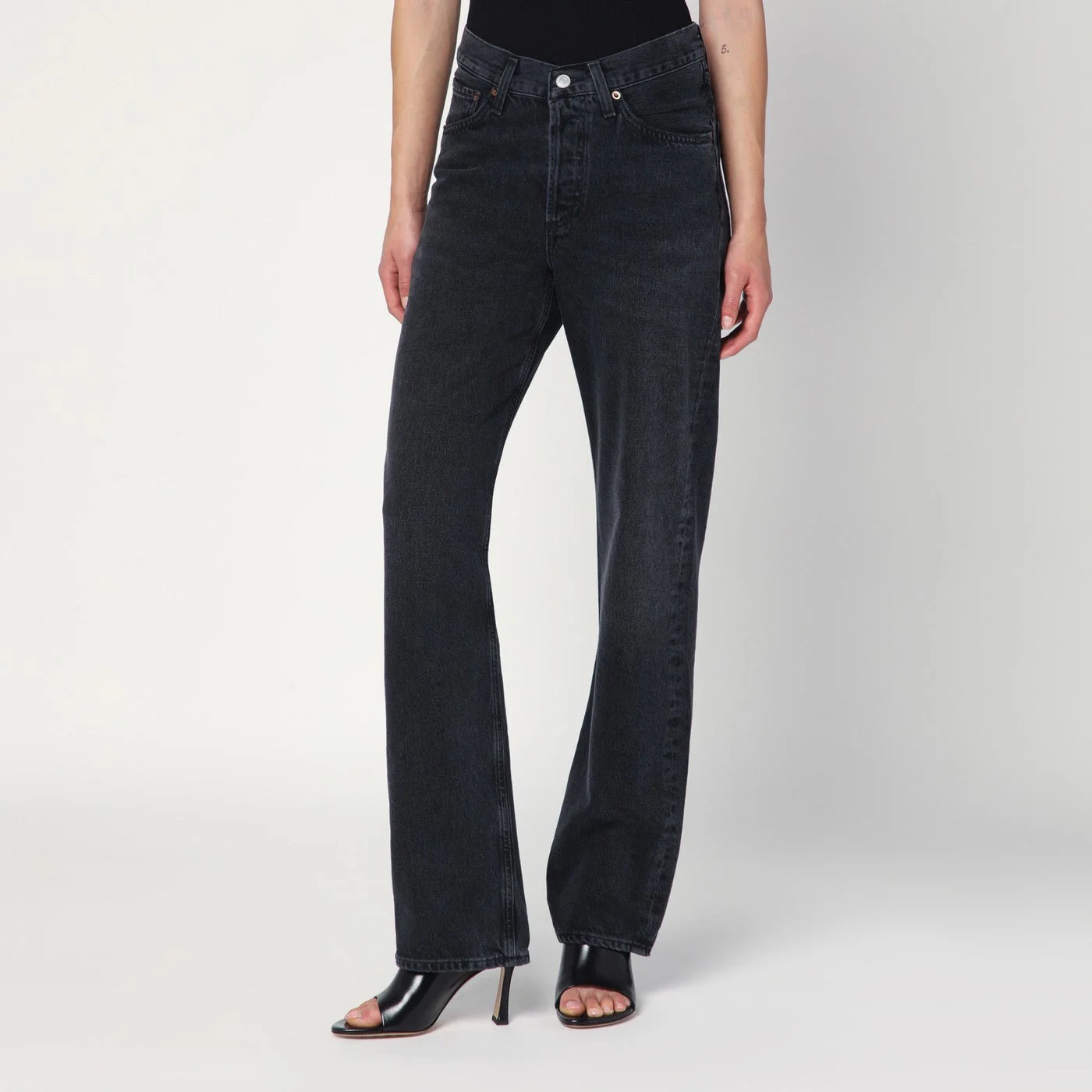 Black V-Waist Kelly jeans in recycled denim - 1