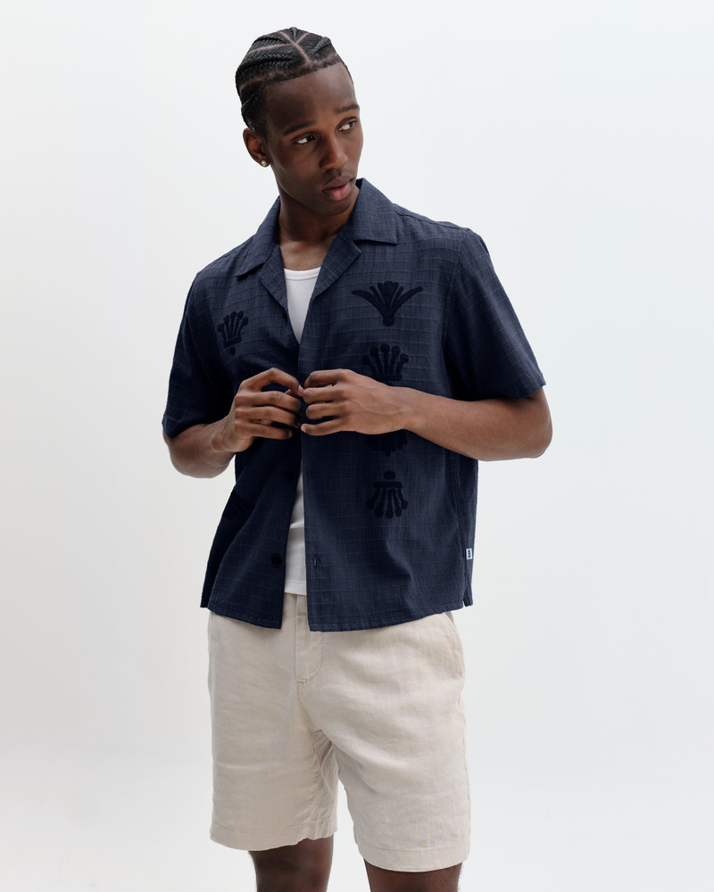 Wax London Curzon - Navy Grid Applique Short-Sleeve Shirt outlook