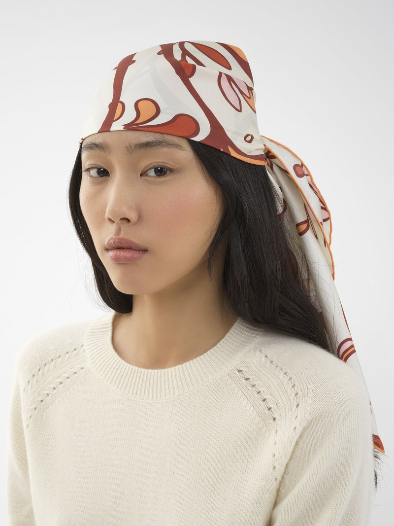 PRINTED SQUARE SCARF 4