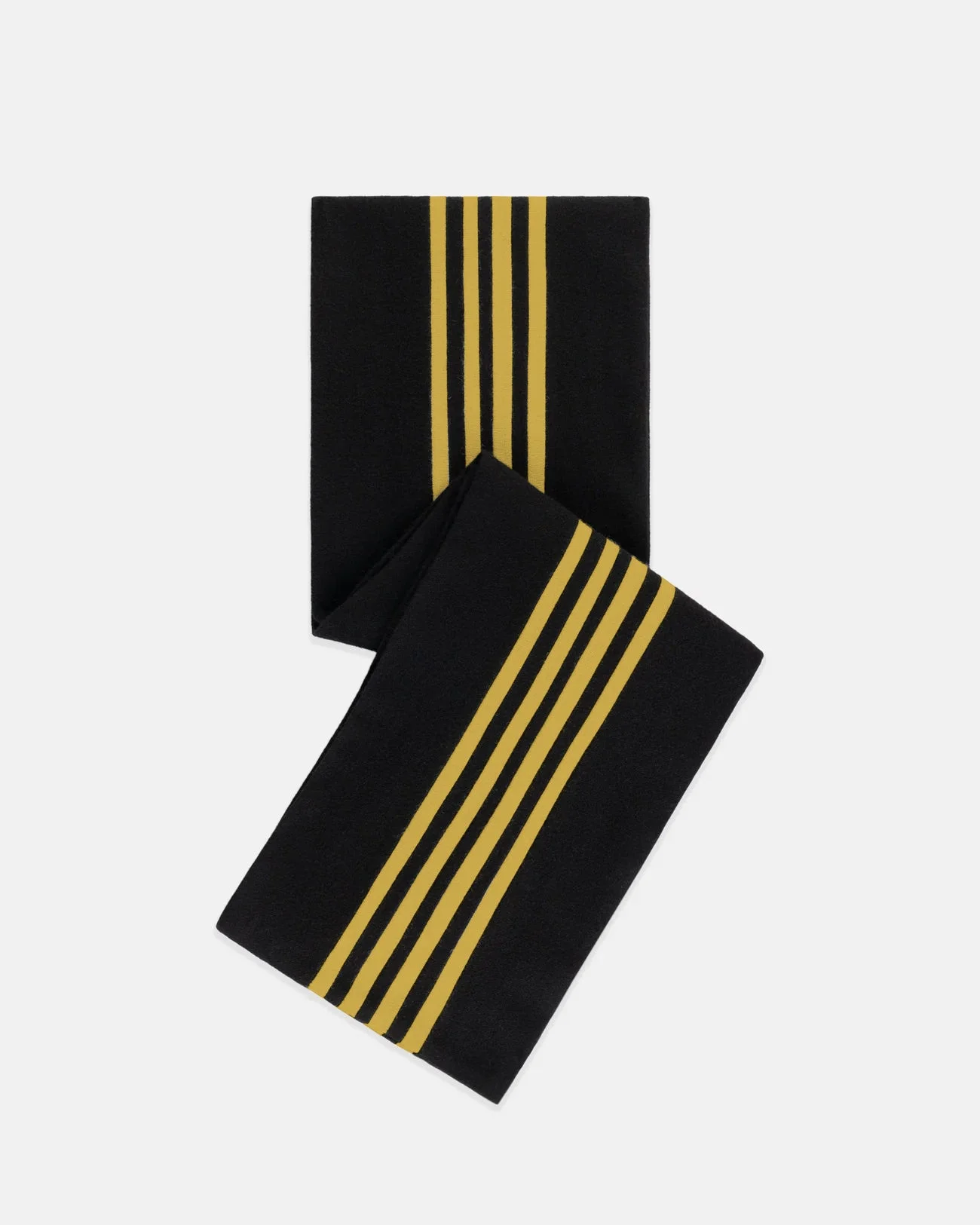 MADE-IN-ENGLAND FENCE CLUB SCHOOLBOY MUFFLER - 1