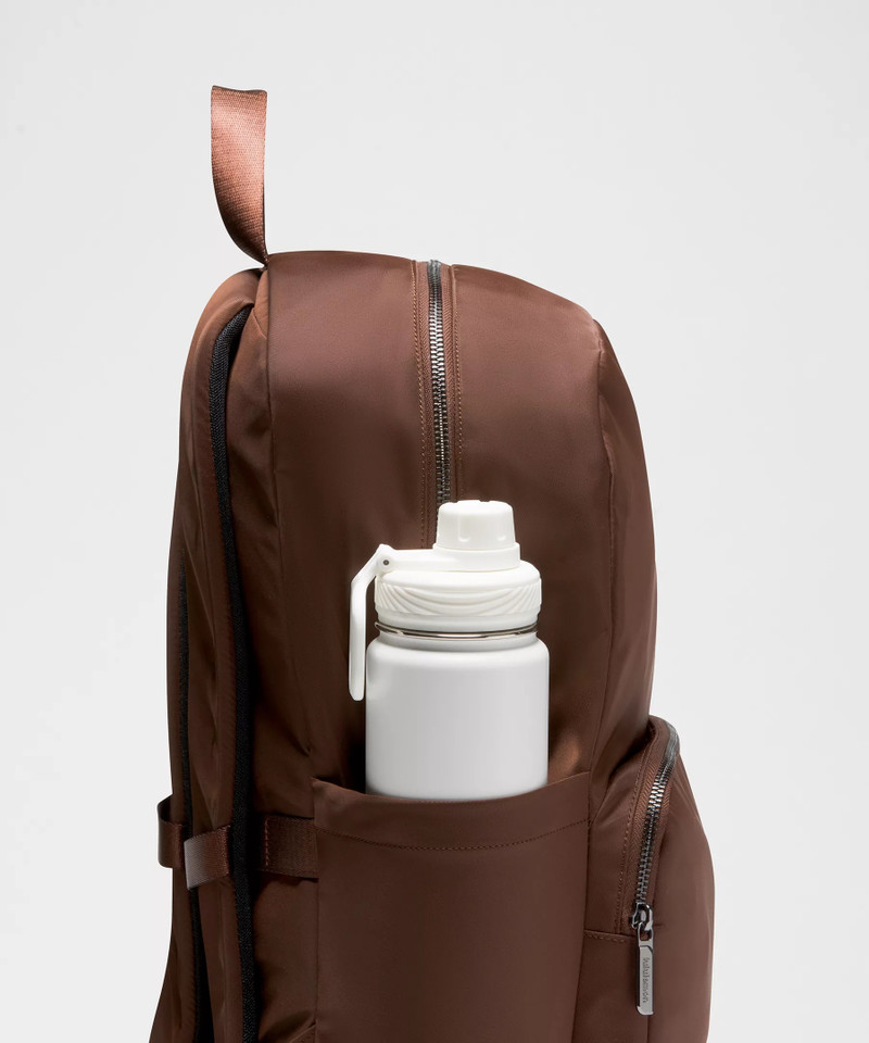 Everywhere Backpack 22L *Metal Hardware 4