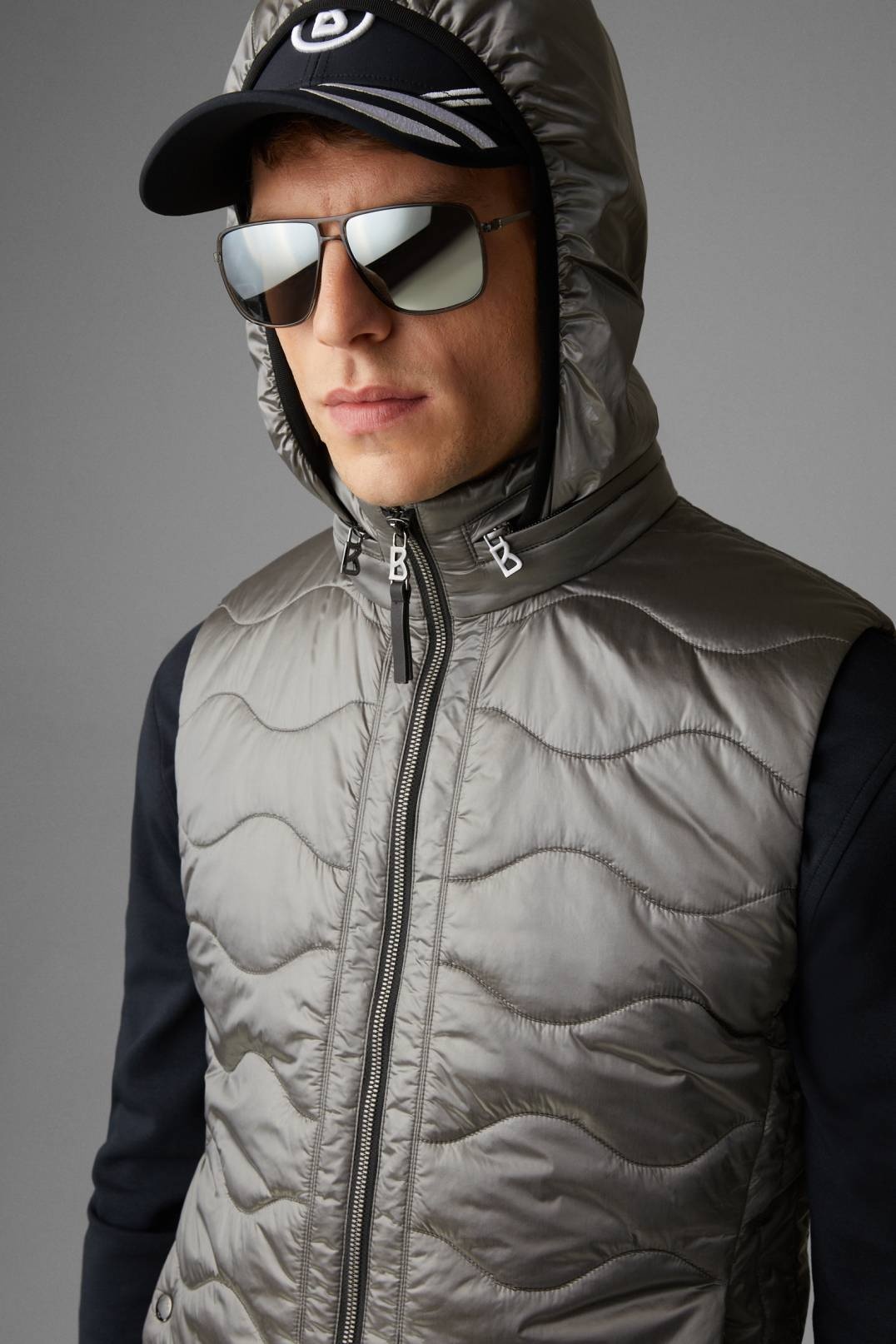 WILTON QUILTED WAISTCOAT IN GRAY - 5