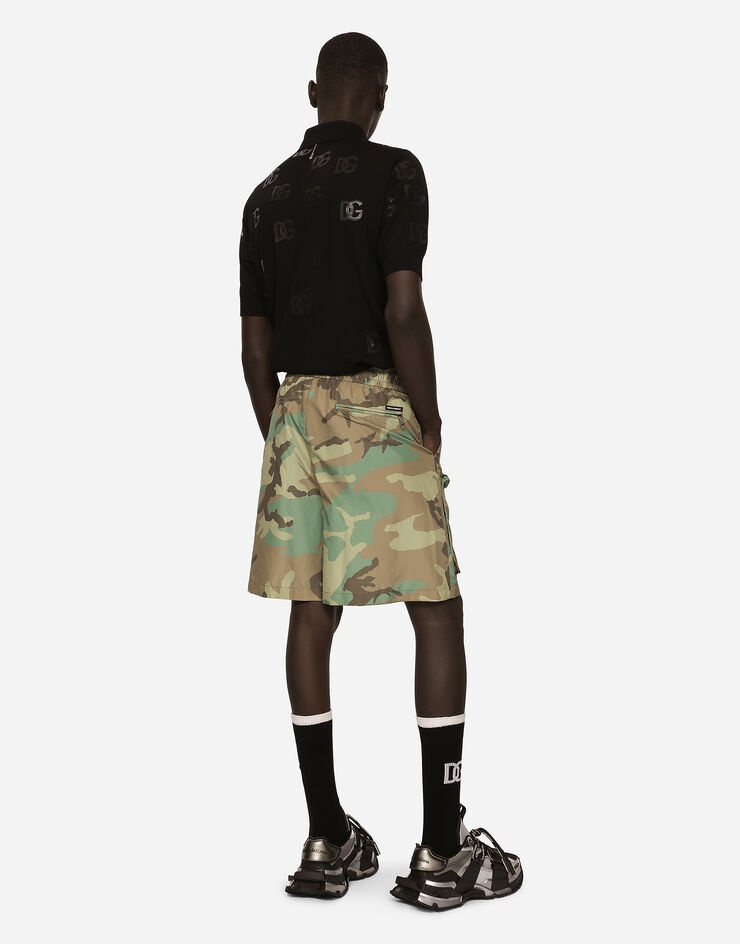 Nylon cargo shorts with camouflage print - 2
