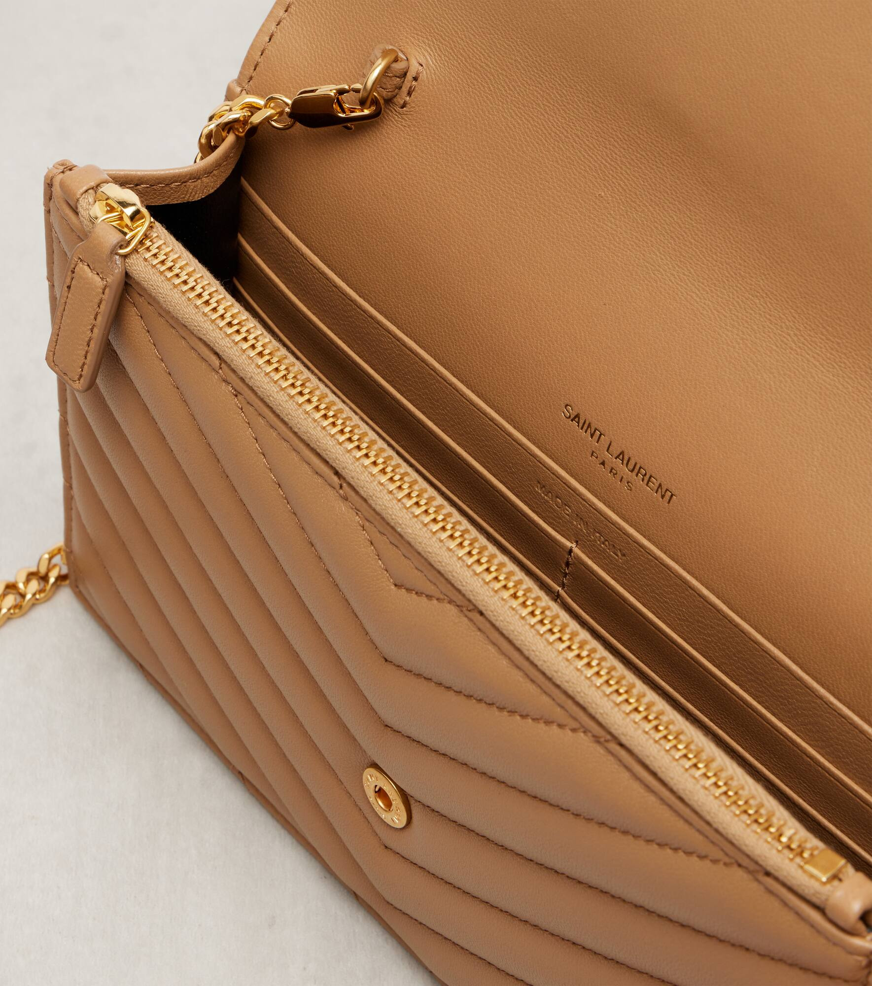 Cassandre Envelope matelassé leather wallet on chain - 3