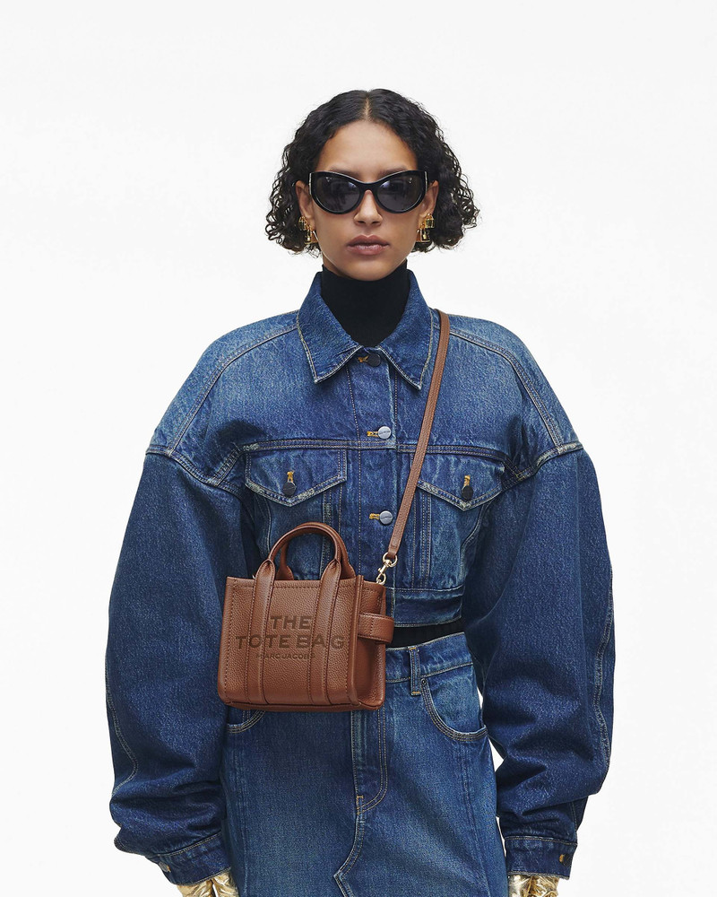 Marc Jacobs THE LEATHER MICRO TOTE BAG outlook