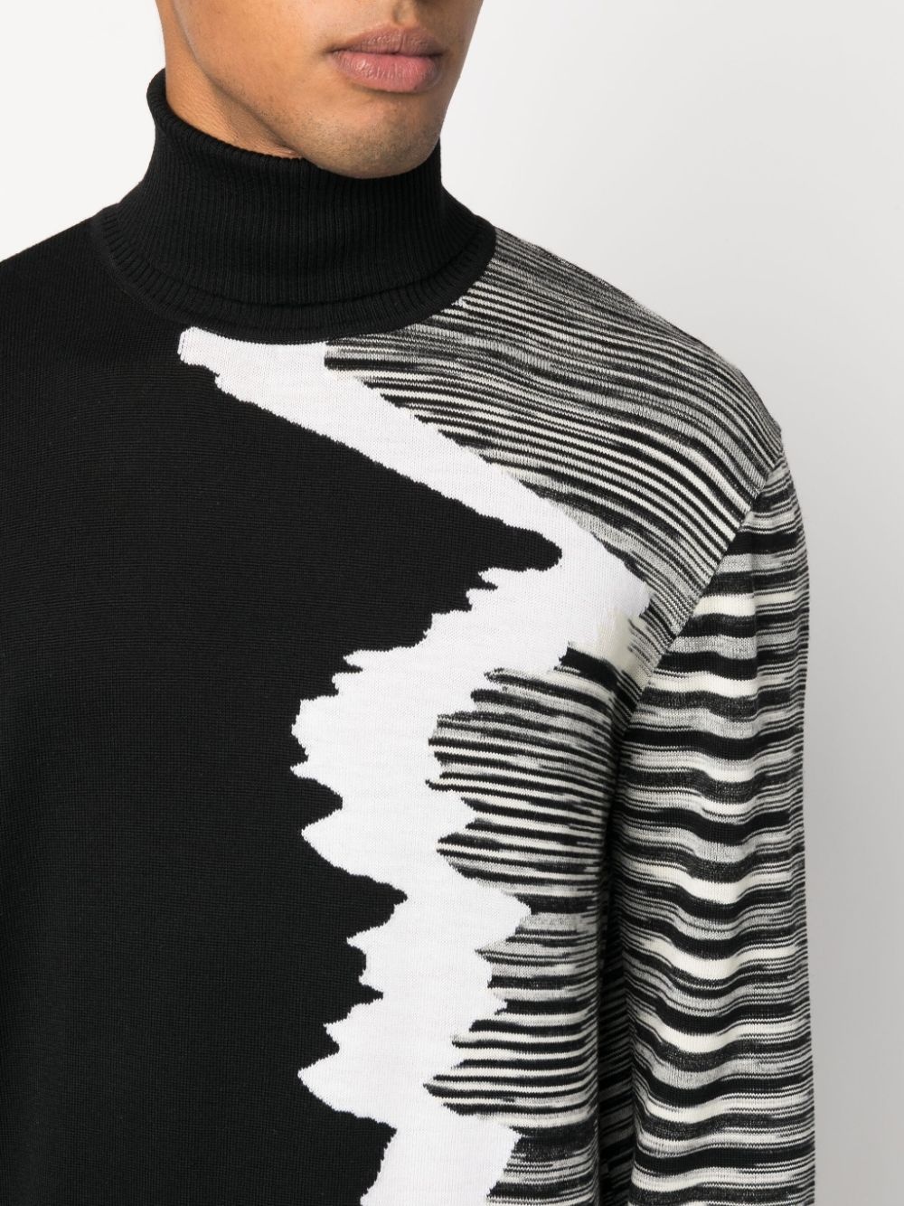 STRIPE-PATTERN ROLL-NECK JUMPER - 5