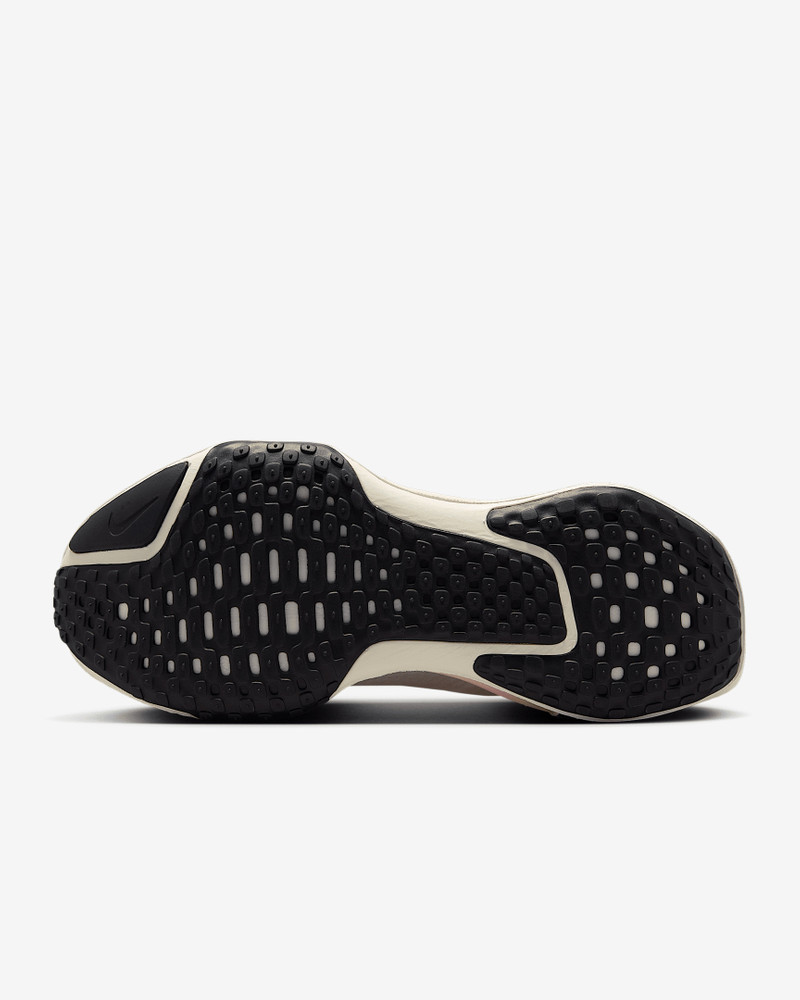 Nike Nike Invincible 3 Women's Road Running Shoes outlook