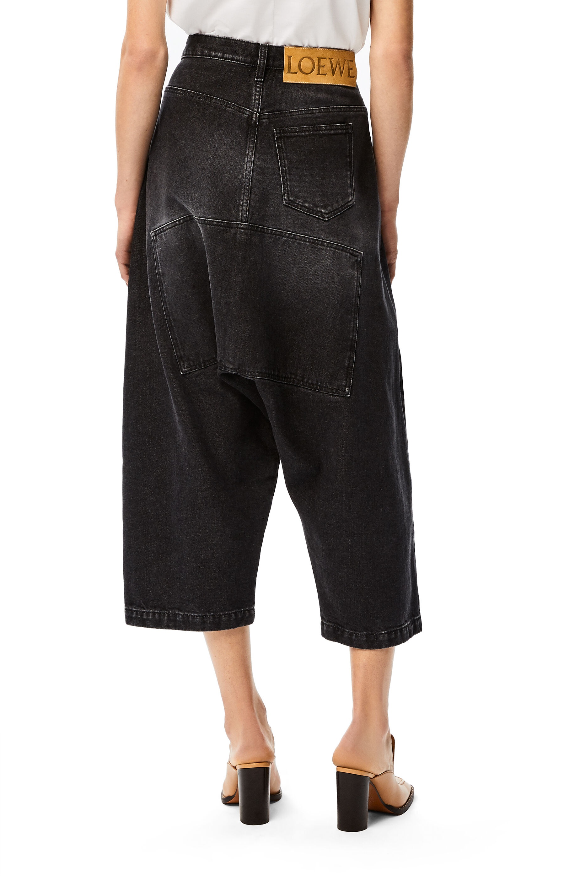 Cropped oversize jeans in stone washed denim - 4