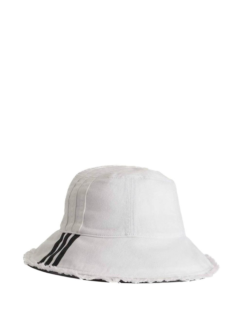 Y-3 striped hat outlook