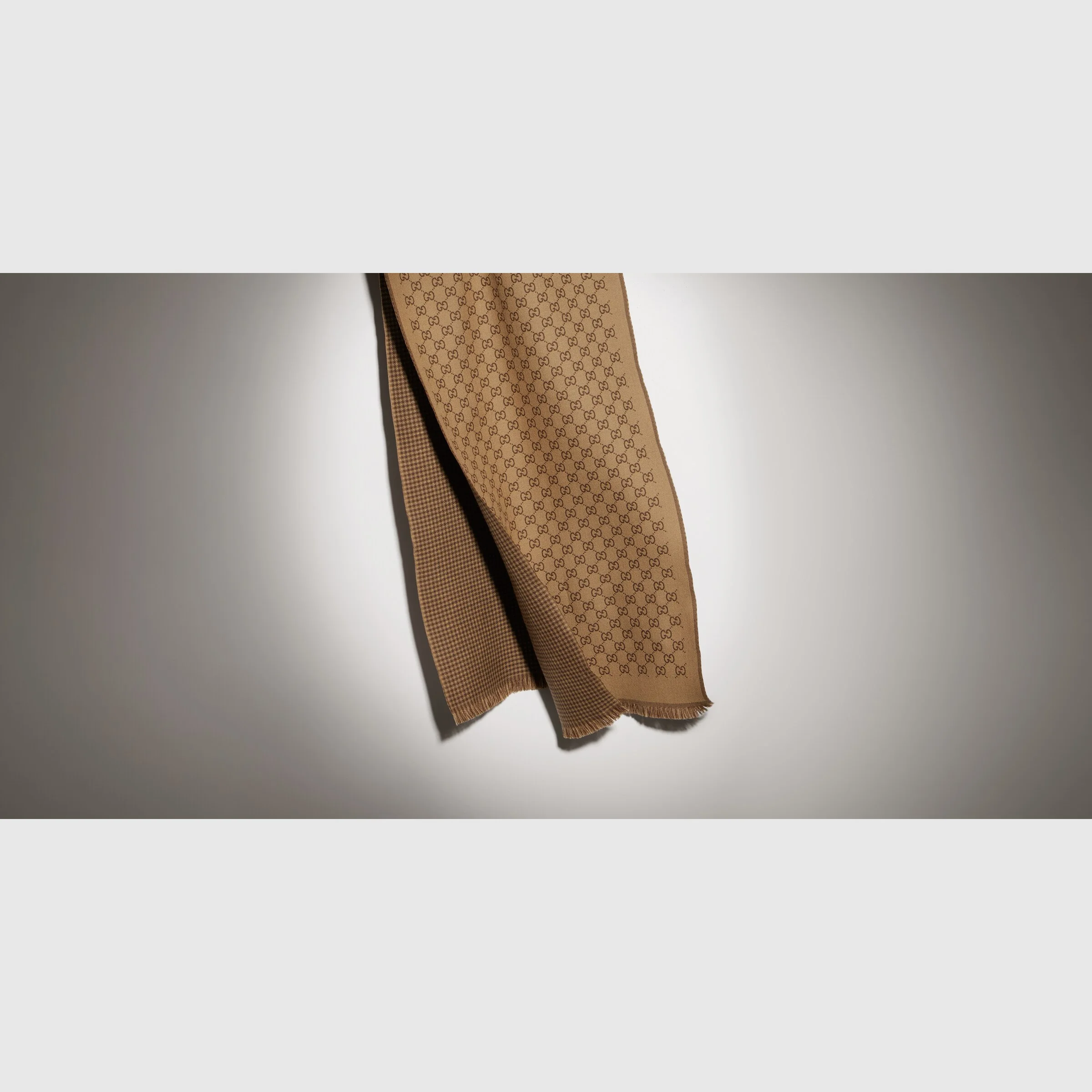 Reversible wool scarf - 1