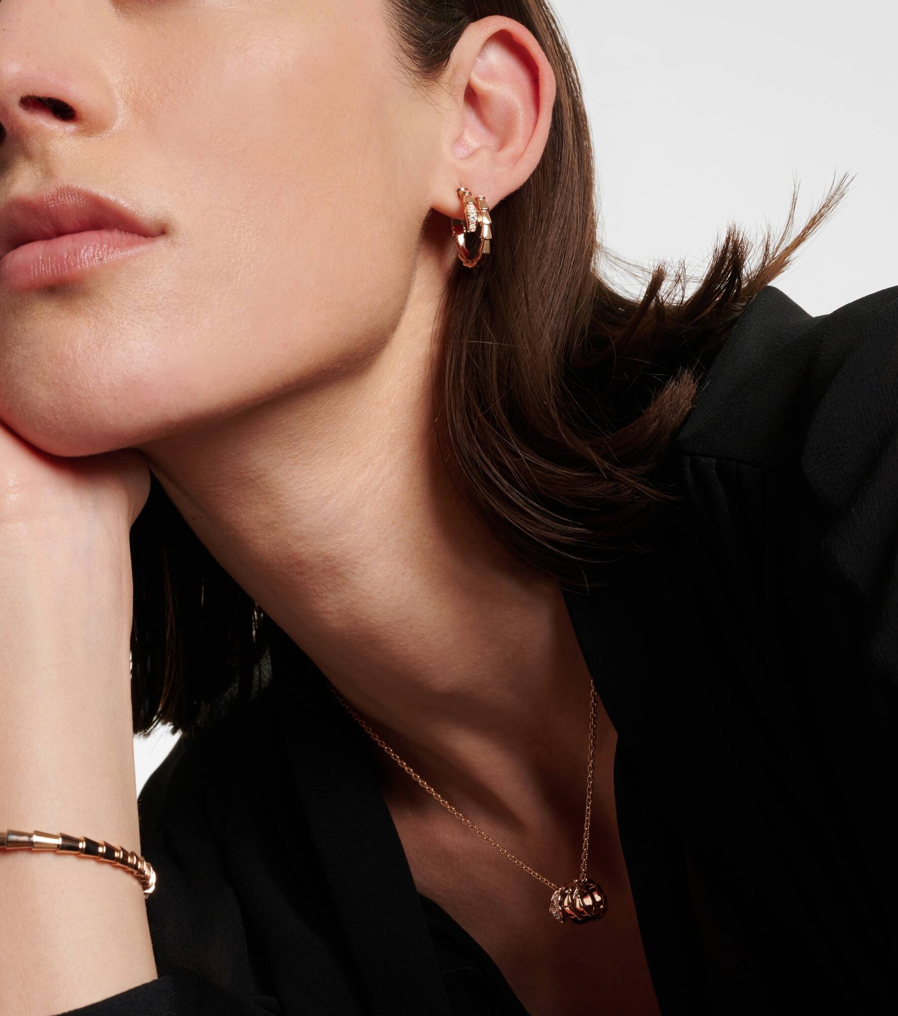Serpenti Viper 18kt rose gold hoop earrings with diamonds - 2