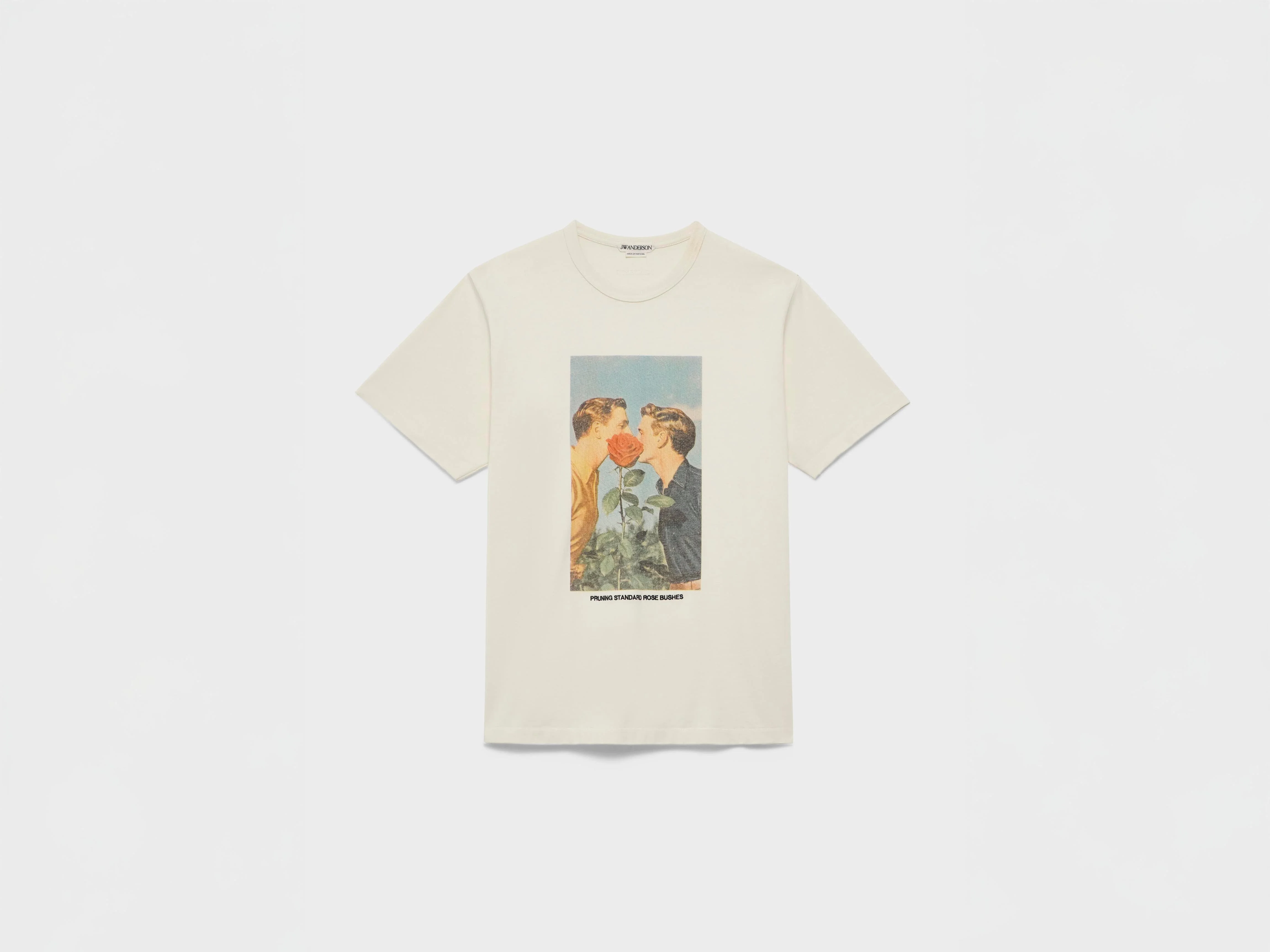 MENS 'KISSING BY THE ROSE BUSH' T-SHIRT IN ECRU - 1