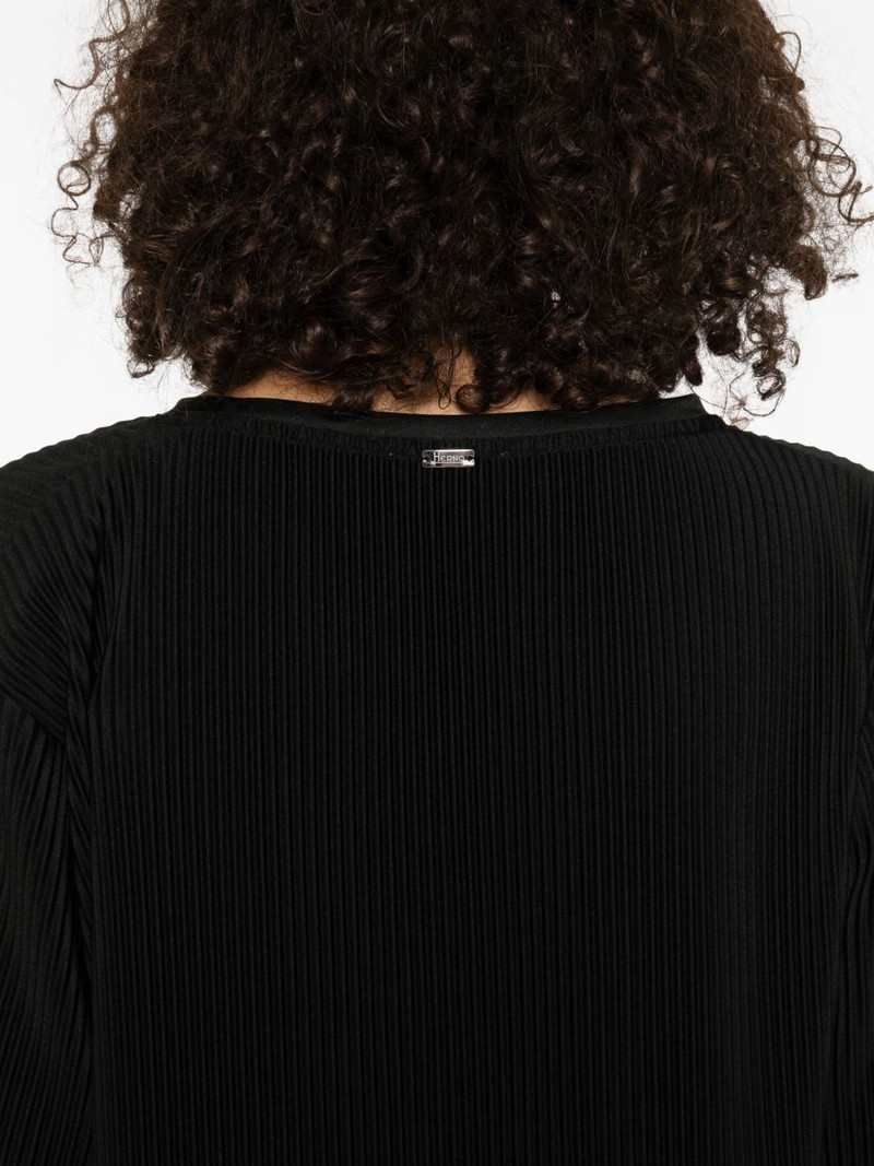 pleated short-sleeve T-shirt 5
