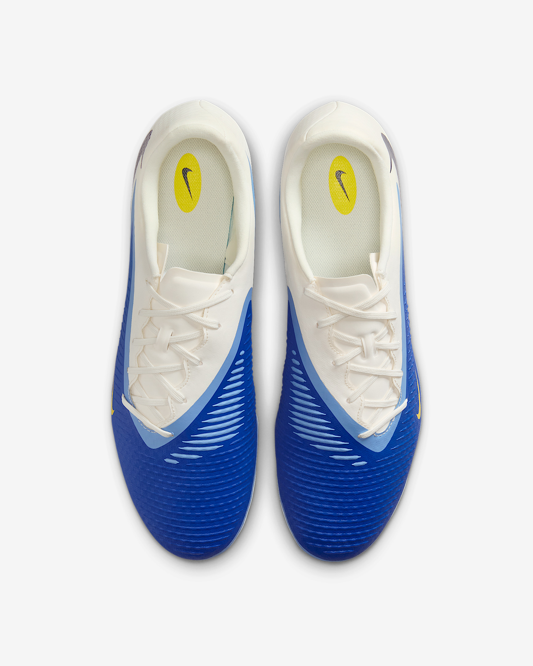 Nike Phantom 6 Low Academy Multi-Ground Soccer Cleats - 4