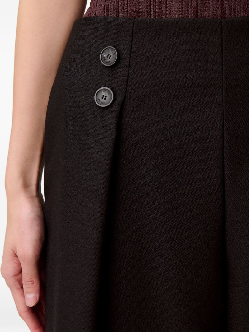 button-detail shorts 4