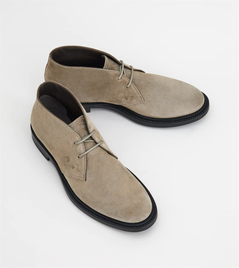 Tod's DESERT BOOTS IN SUEDE - BEIGE outlook